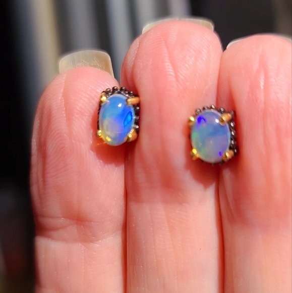 Opal 2k chic stud sterling rhodium & gold earrings - Picture 3 of 9